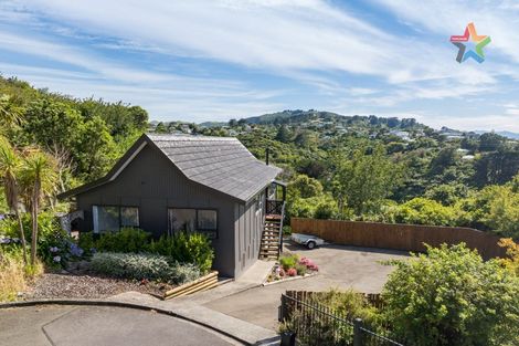 Photo of property in 26 Wisteria Grove, Maungaraki, Lower Hutt, 5010