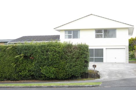 Photo of property in 22 Riversdale Drive, Merrilands, New Plymouth, 4312
