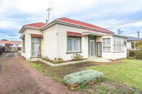 Photo of property in 11 Cambridge Street, Gonville, Whanganui, 4501