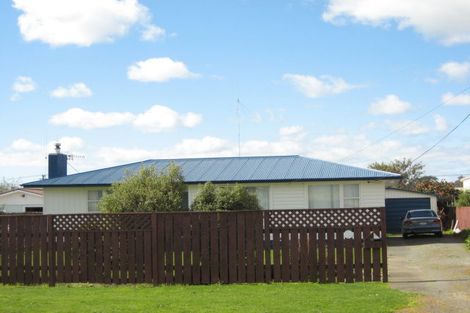 Photo of property in 30 Hammond Street, Bulls, 4818