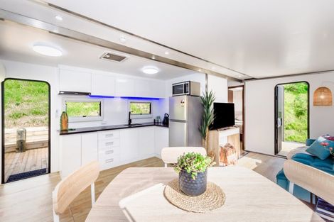 Photo of property in 22 Flaxmere Street, Waikanae Beach, Waikanae, 5036