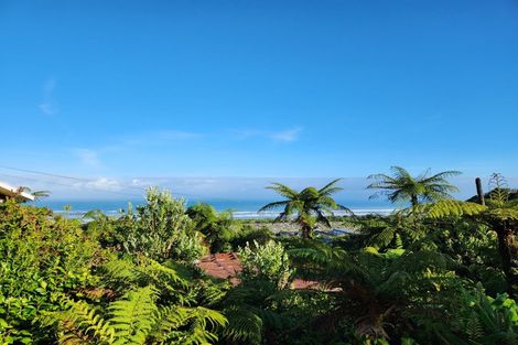 Photo of property in 22 Weenink Road, Karoro, Greymouth, 7805