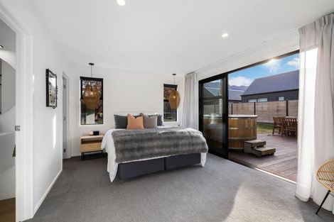 Photo of property in 21 Sarges Way, Lake Hawea, Wanaka, 9382