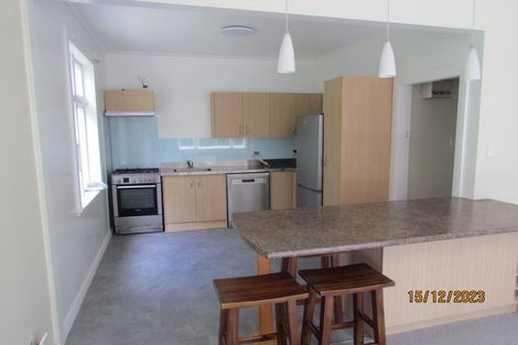 Photo of property in 64 Fairview Crescent, Kelburn, Wellington, 6012