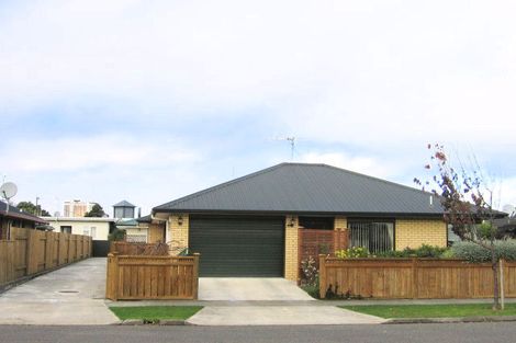 Photo of property in 40 Beresford Street, Takaro, Palmerston North, 4410