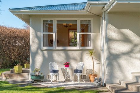 Photo of property in 73 Park Road, Carterton, 5713