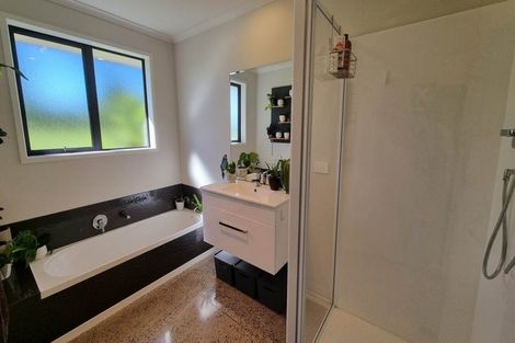 Photo of property in 1225 Frankley Road, Hurworth, New Plymouth, 4371