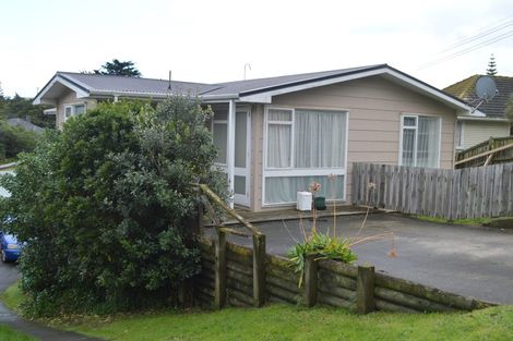 Photo of property in 25 Downes Street, Titahi Bay, Porirua, 5022