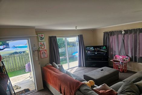 Photo of property in 41 Taka Street, Takanini, 2112