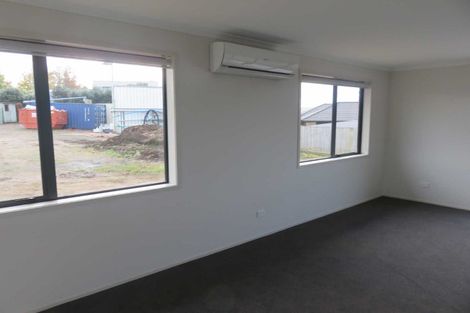 Photo of property in 15 Sinead Court, Grandview Heights, Hamilton, 3200