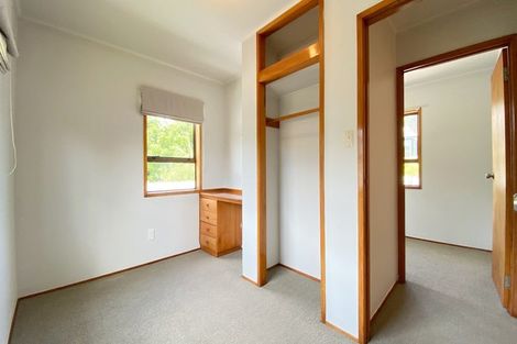 Photo of property in 32 Queensway, Three Kings, Auckland, 1024