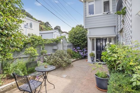Photo of property in 8 Park Street, Thorndon, Wellington, 6011
