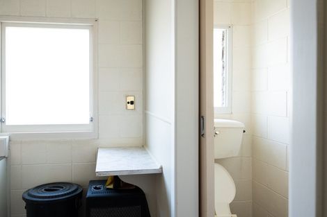 Photo of property in 12 Wellington Street, Hamilton East, Hamilton, 3216