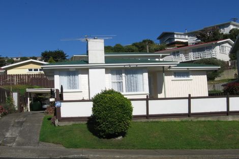 Photo of property in 62 Beazley Avenue, Paparangi, Wellington, 6037