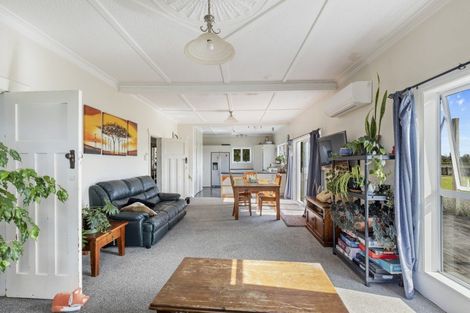 Photo of property in 77 Matarikoriko Road, Brixton, Waitara, 4382