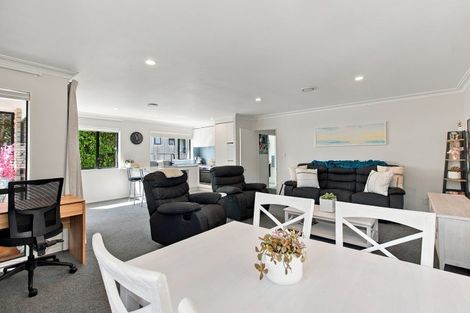 Photo of property in 3/30 Whiteley Street, Moturoa, New Plymouth, 4310
