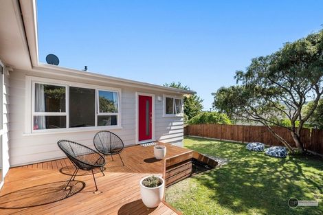 Photo of property in 1 Pembroke Street, Tawa, Wellington, 5028