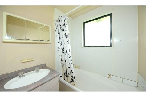 Photo of property in 6a Bellbrook Crescent, Shirley, Christchurch, 8013