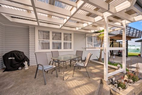 Photo of property in 506 Huia Street, Camberley, Hastings, 4120