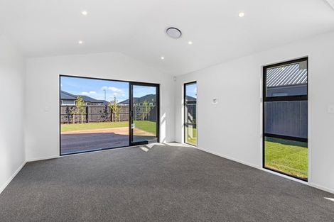 Photo of property in 5 Ligget Place, Woodend, 7610