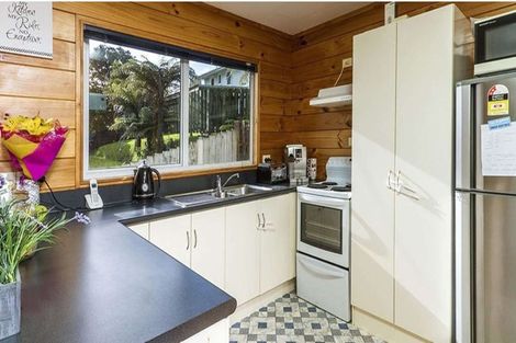 Photo of property in 91 Stott Avenue, Birkdale, Auckland, 0626