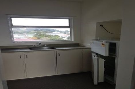 Photo of property in Beresford Apartments, 17/118 Russell Terrace, Berhampore, Wellington, 6023