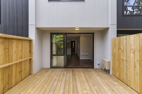 Photo of property in 46 Tokai Place, Glen Eden, 0602