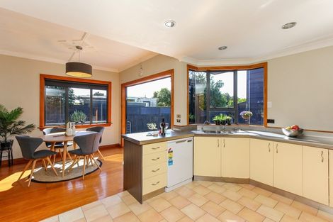 Photo of property in 21 Record Street, Fitzroy, New Plymouth, 4312