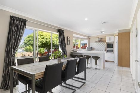 Photo of property in 5 Athena Grove, Papamoa Beach, Papamoa, 3118