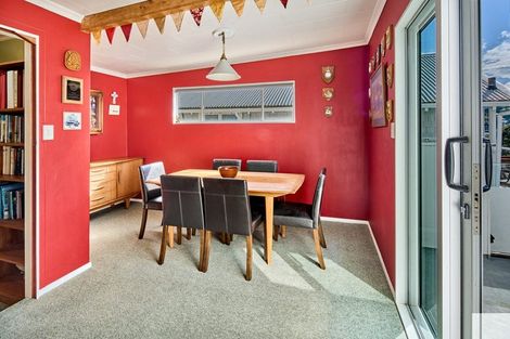 Photo of property in 197 Derwent Street, Island Bay, Wellington, 6023