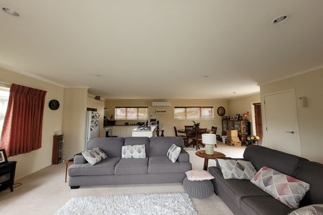 Photo of property in 80 Williams Street, Cambridge, 3434