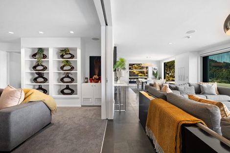 Photo of property in 6 Lordens Place, Fernhill, Queenstown, 9300