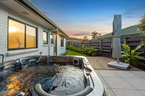 Photo of property in 16 Luculia Drive, Mount Maunganui, 3116