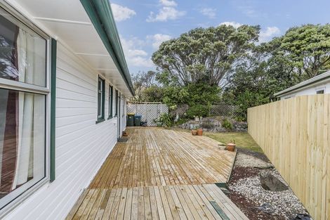 Photo of property in 45 Hiwi Crescent, Titahi Bay, Porirua, 5022