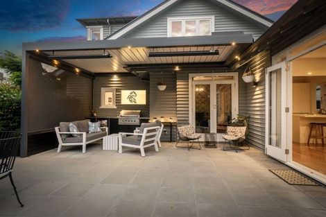 Photo of property in 29 Clissold Street, Merivale, Christchurch, 8014