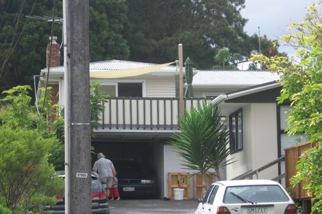 Photo of property in 2/11 Sunnyfield Crescent, Glenfield, Auckland, 0629