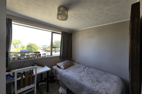 Photo of property in 12 Kew Place, Richmond Heights, Taupo, 3330