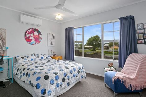 Photo of property in 39 Sheridan Crescent, Leamington, Cambridge, 3432