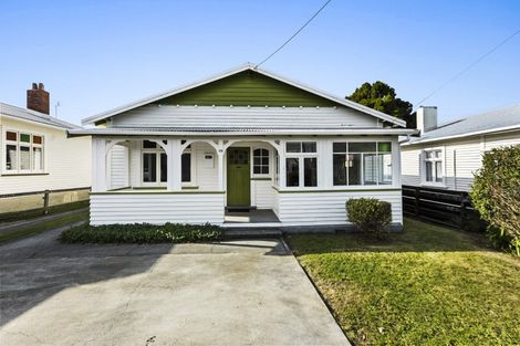 Photo of property in 25 Paynters Avenue, Strandon, New Plymouth, 4312
