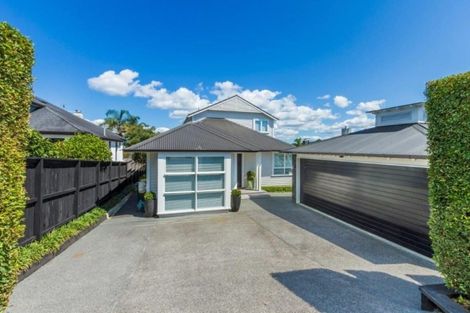 Photo of property in 12 Kitchener Road, Takapuna, Auckland, 0622