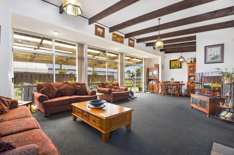 Photo of property in 28 Iles Road, Lynmore, Rotorua, 3010