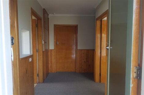 Photo of property in 55 Bickerton Street, Wainoni, Christchurch, 8061