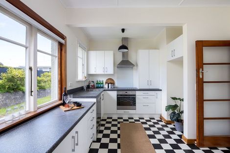 Photo of property in 8 Lynmouth Heights, Lynmouth, New Plymouth, 4310