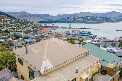 Photo of property in 2 Shackleton Terrace, Lyttelton, 8082