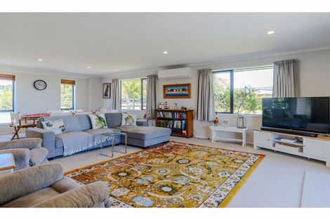 Photo of property in 14 Greenway Drive, Kerikeri, 0230