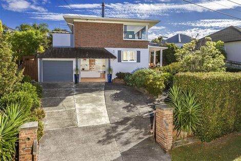 Photo of property in 3 Jellicoe Road, Murrays Bay, Auckland, 0630