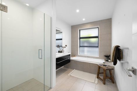 Photo of property in 5 Dalweny Lane, Cracroft, Christchurch, 8025