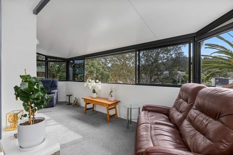 Photo of property in 15e Puriri Avenue, Orewa, 0931