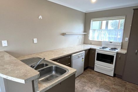 Photo of property in 44 Kaimanawa Street, Kelvin Grove, Palmerston North, 4414