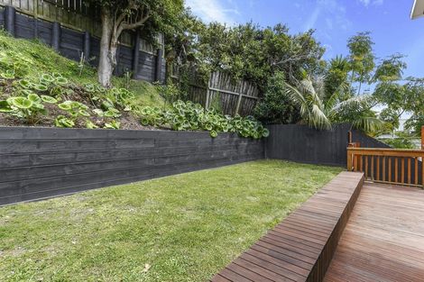 Photo of property in 16 Alfred Street, Northcote Point, Auckland, 0627